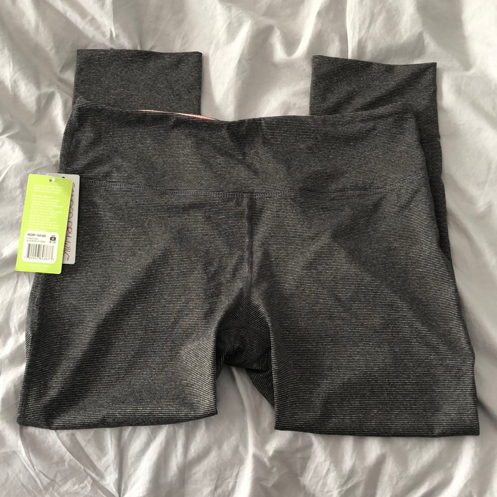 NWT Active leggings